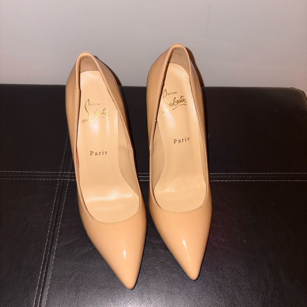 Christian Louboutin Nude So Kate’s